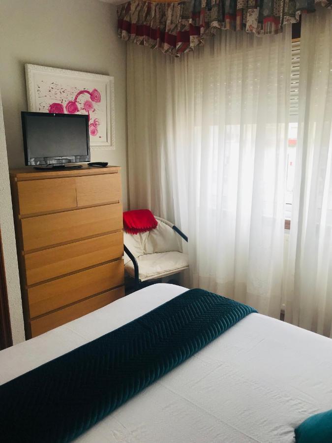 Apartamento Centrico En Monforte De Lemos - No Wifi - Parking Privado Eksteriør bilde